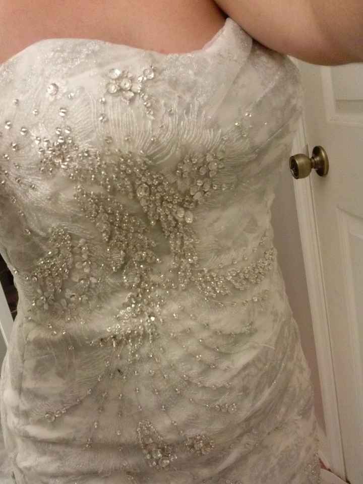 ** updated ** Dress and Brooch Bouquet pics