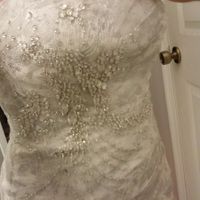 ** updated ** Dress and Brooch Bouquet pics