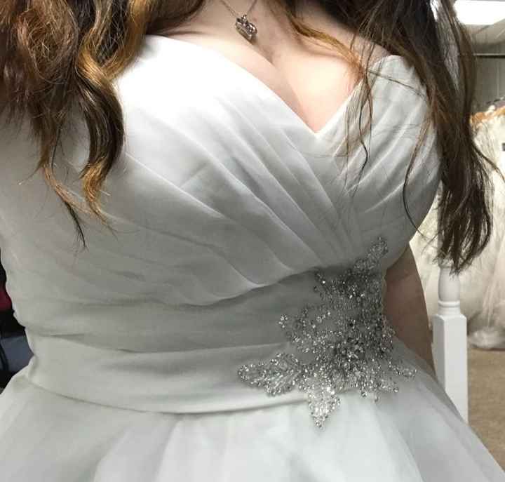 Deep v / Dress Cleavage - 1