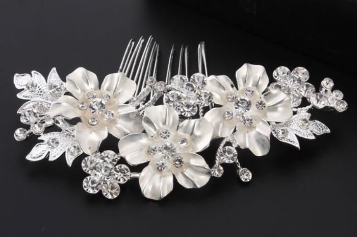 Which hairpiece? - 3