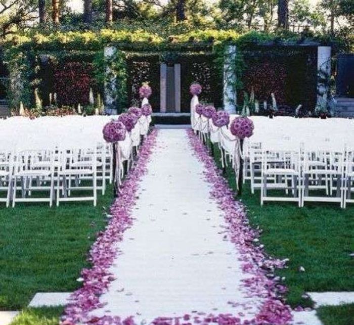 Aisle runner or no? - 1