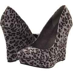 Fitting Appointment on Tuesday and Don't Have Shoes...Advice Please