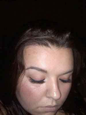 Is anyone wearing fake eyelashes?