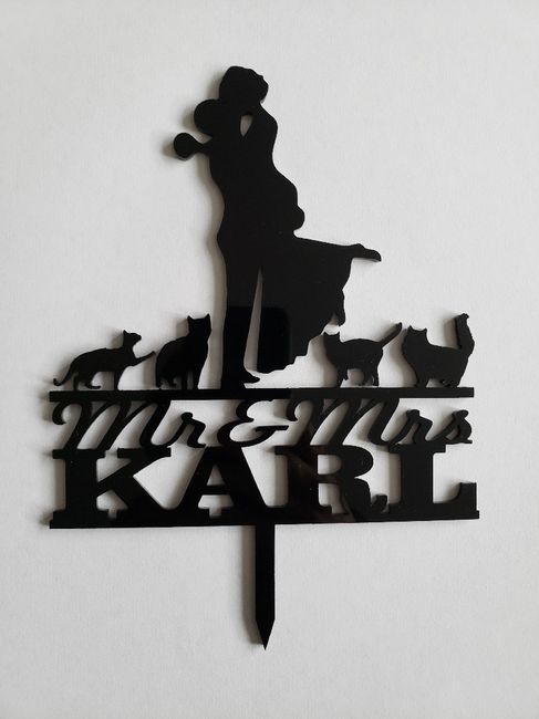 Any suggestion of a good cake topper? 5