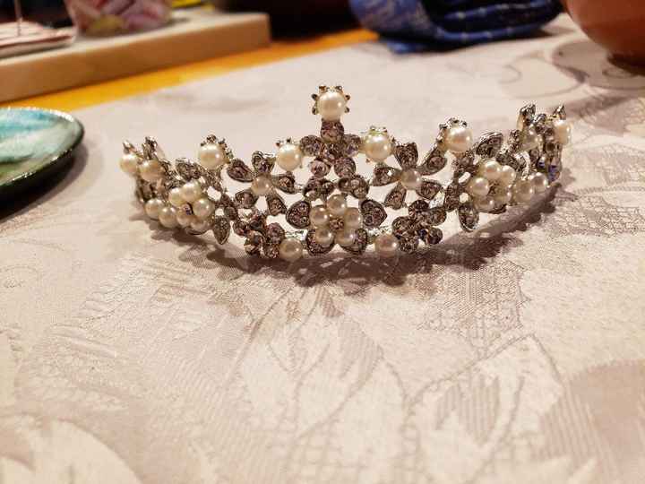show us 👑 - 2