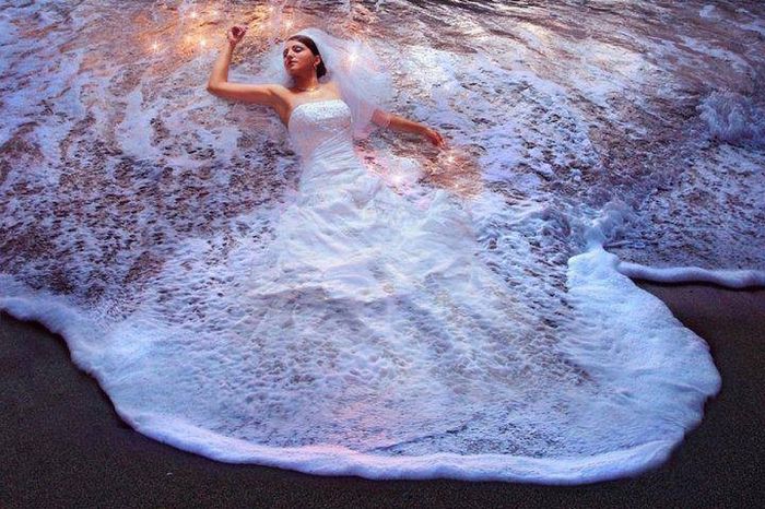 Amazing trash the dress photos!