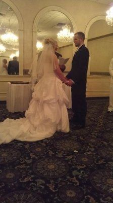 I'm back.  and MARRIED!! *PIX*