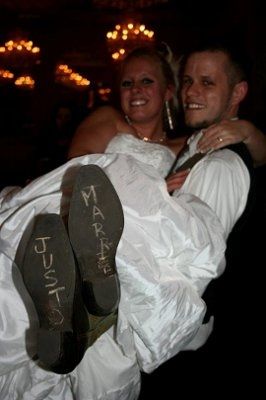 I'm back.  and MARRIED!! *PIX*