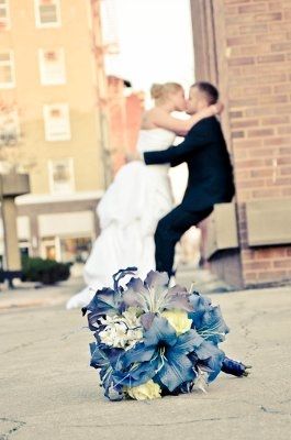 I'm back.  and MARRIED!! *PIX*