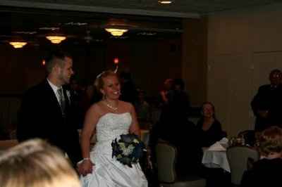 I'm back.  and MARRIED!! *PIX*