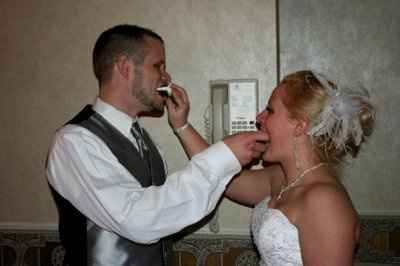 I'm back.  and MARRIED!! *PIX*
