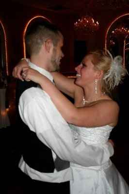 I'm back.  and MARRIED!! *PIX*
