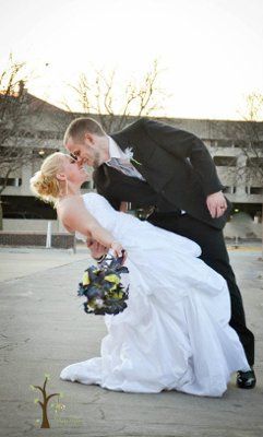 I'm back.  and MARRIED!! *PIX*