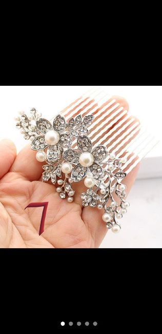 Help me pick out me head piece 11