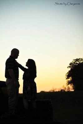 Sneek Peak at some of my Engagment Pictures
