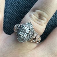 What shape is your engagement ring? 💍 - 1