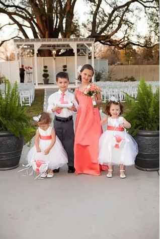 Show me your flower girl outfits!