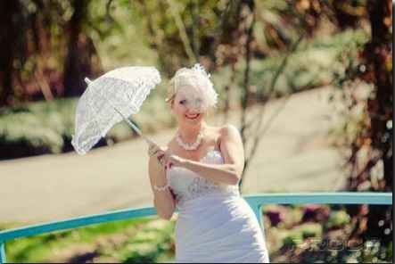 Tina! - picture with the parasol