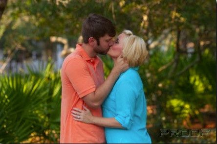 I also wanted to share ENGAGEMENT PICS!!