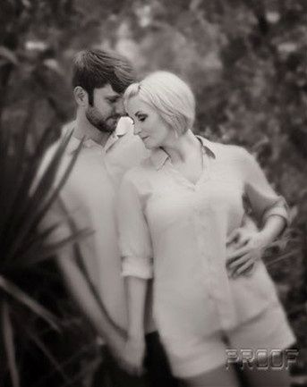 I also wanted to share ENGAGEMENT PICS!!