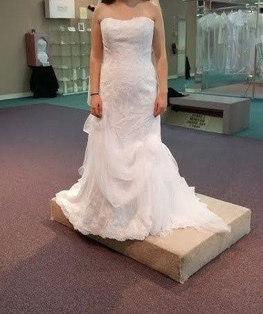 Show off those dresses!