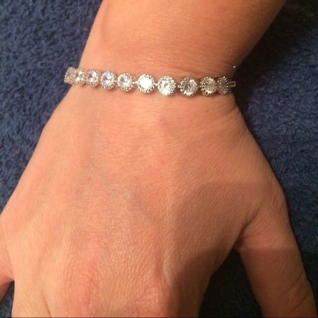 Show me your wedding jewelry please :)