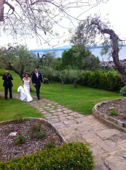 2nd set of pics. Some non-professional pics from my wedding in Italy!