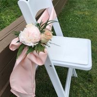 Can I see pics of your aisle/ceremony decor and wedding arbors?