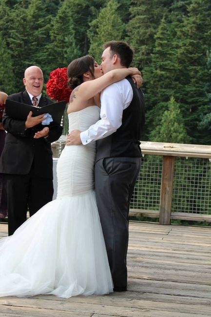 Back and Married, With non-pro pics! :)