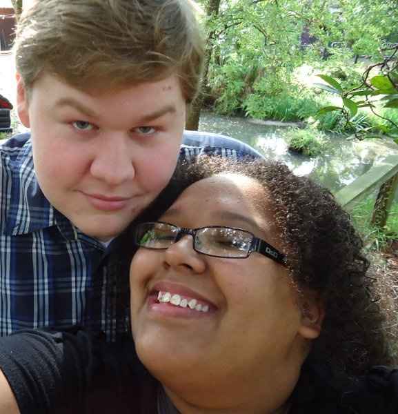 Who loves u ;) show us your FH or Hubby