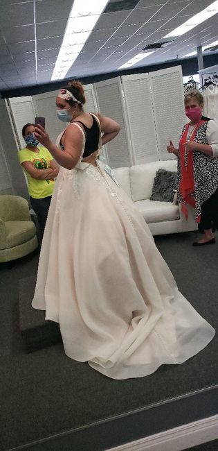 i found my dress!!!! i would love to see pictures of everyone else's!!! 3