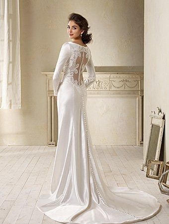 Bellas Wedding Dress!