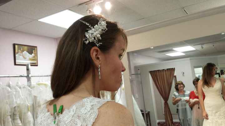 Can was have a flash on hair accessories?!