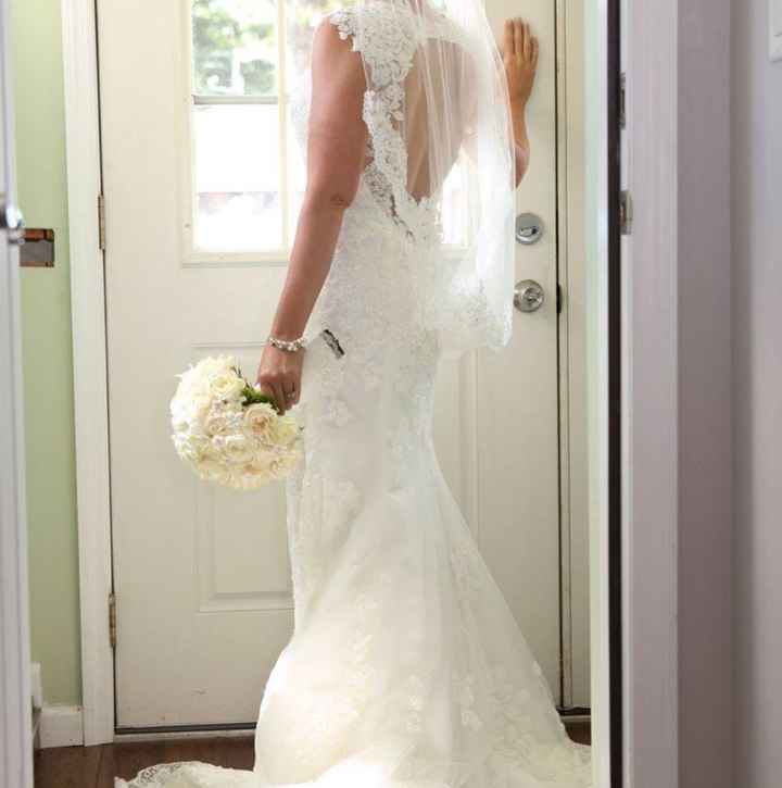 I wanna see your wedding dress!