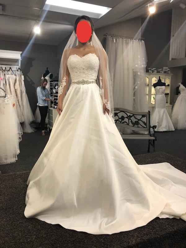 Wedding dress calling petite brides! - 1