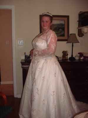 Calling all David's Bridal Brides... Let's see all the dresses and see who's dress twins! :D