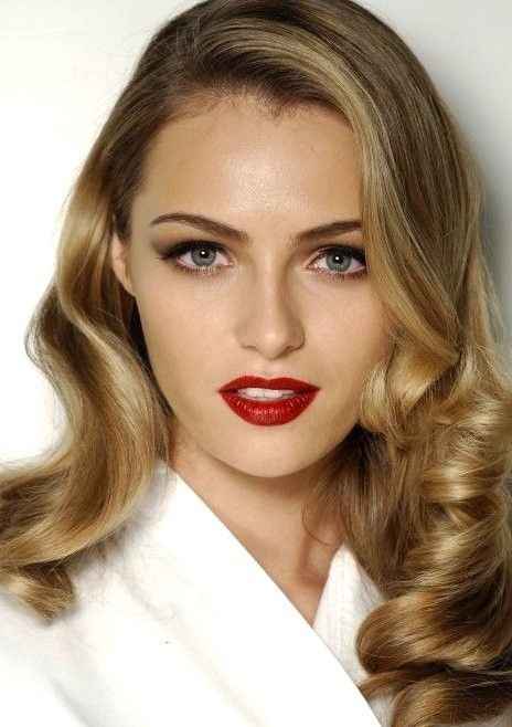 Share your wedding makeup inspiration!