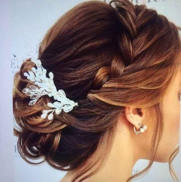 Let's see your wedding hair!