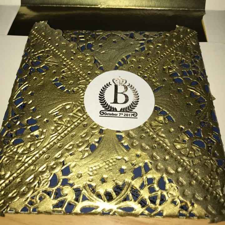 Hits hand on forehead