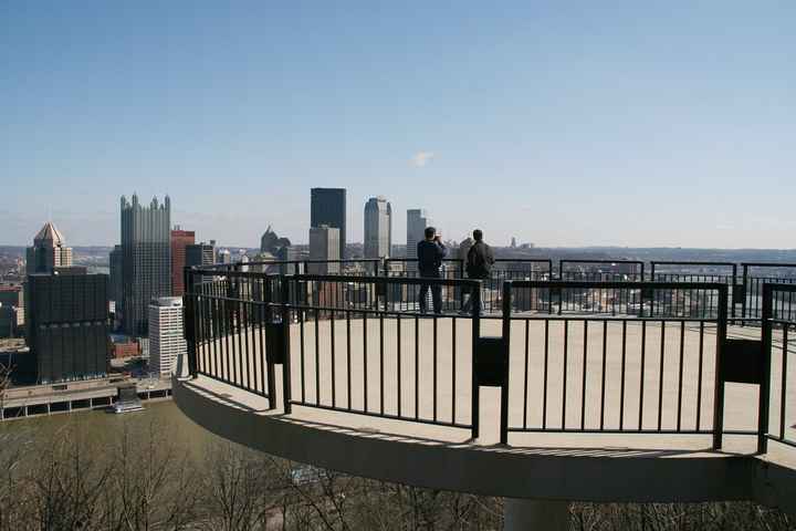 Do you have a photo of your ceremony location? SHARE UR PICTURE!
