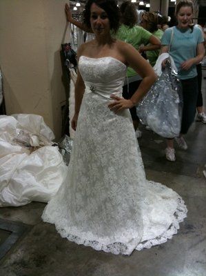 Lets see all the lace dresses!