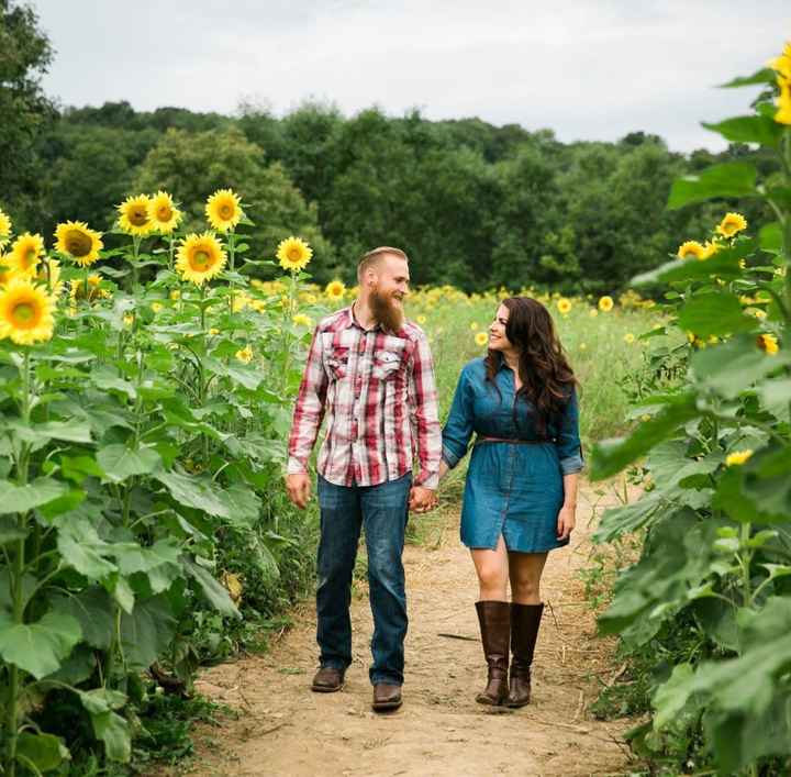 Engagement photo outfit help