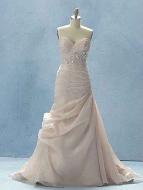 Let's show off our wedding gowns!
