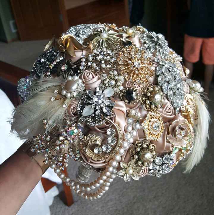 Brooch Bouquet