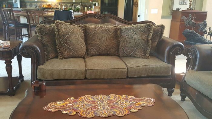 NWR: Home decor / color scheme