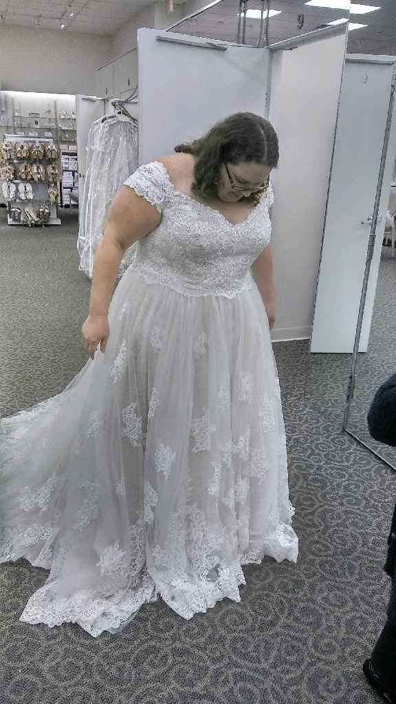 i found my dress today! W/pics! - 2