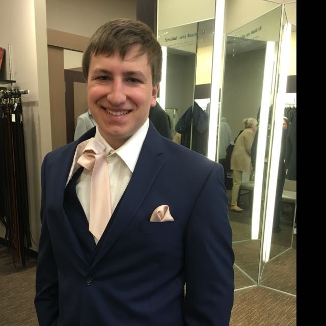 What should the groom/groomsmen wear? - 1