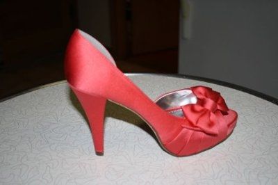 shoes. pictures please??