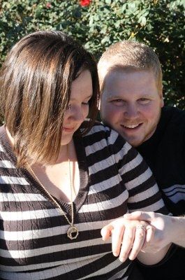Engagement Pictures!! :)
