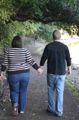 Engagement Pictures!! :)